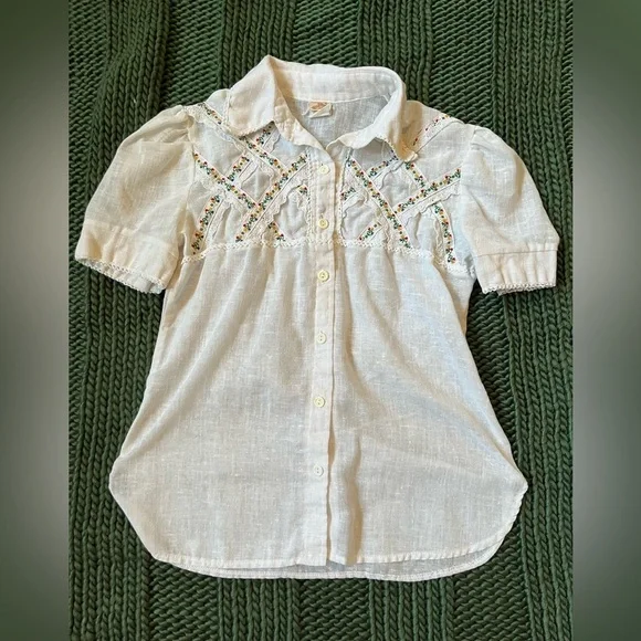 Vintage Cotton / Linen Blouse • Ivory• Floral Embroidered Ribbon Lace Trim - Picture 2 of 5